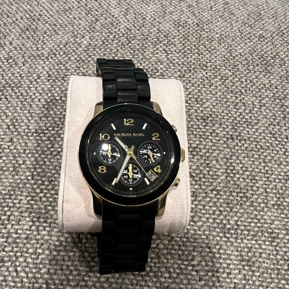 Michael Kors Black & Gold Watch - Picture 6 of 8